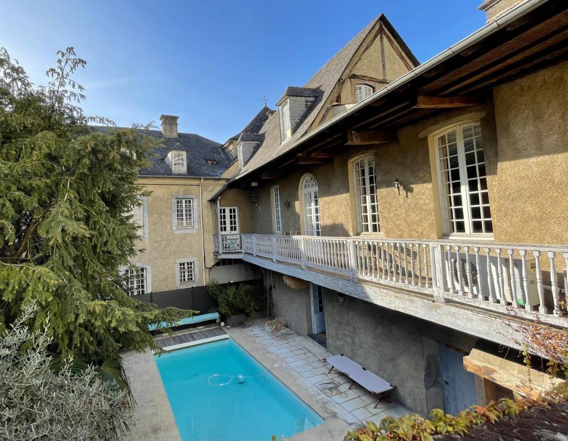 La Maison Aux Murs Anciens Et Ses Chambres Tarbes Eksteriør bilde